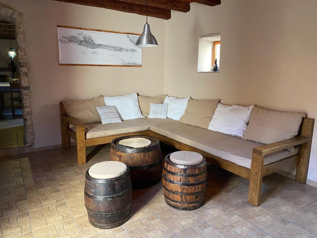 Holiday House With A Swimming Pool Vrbanj, Hvar - 11040 المظهر الخارجي الصورة
