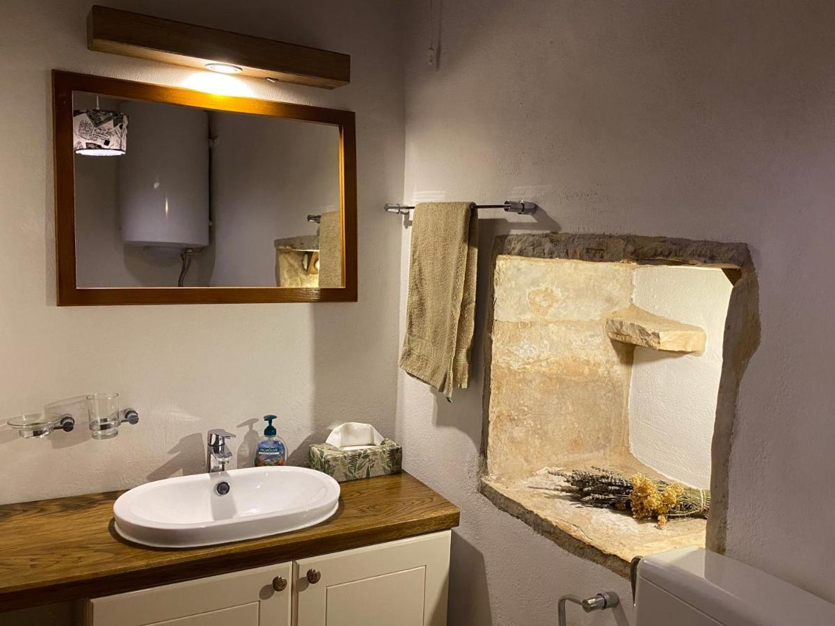 Holiday House With A Swimming Pool Vrbanj, Hvar - 11040 المظهر الخارجي الصورة